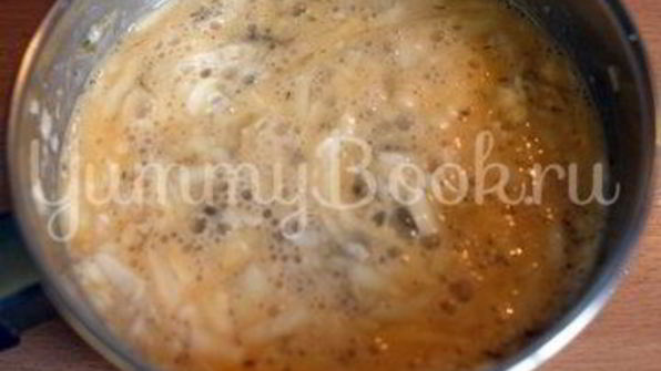 яичница с филе и грибами в слоеном тесте