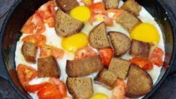 яичница с гренками