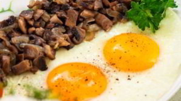 яичница с грибами