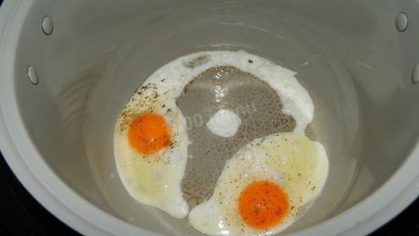 яичница в мультиварке