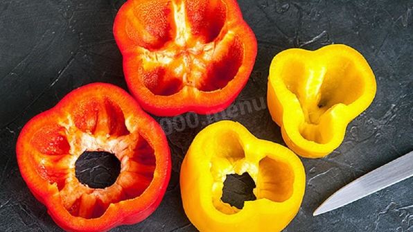 яичница в половинках перца