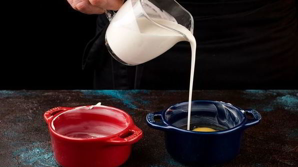 запеченная яичница с креветками