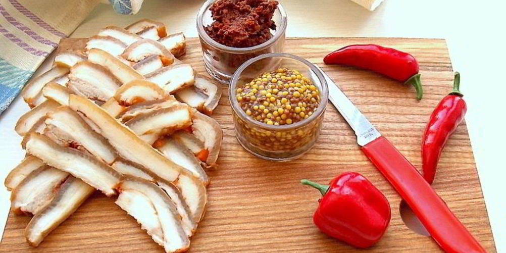 Рецепт закуски из свиных шкурок таежная