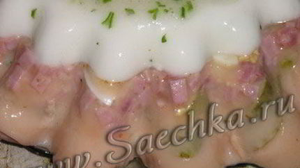 Двухцветное заливное с ветчиной