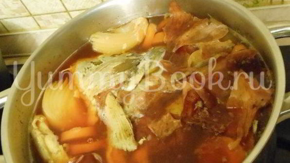 заливное из карпа с буряком