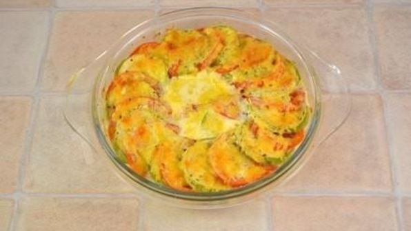 запеченные кабачки и помидоры с сыром