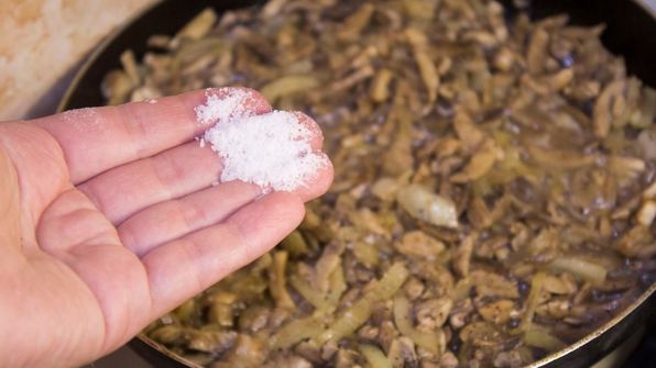 жульен в горшочке с курицей и грибами